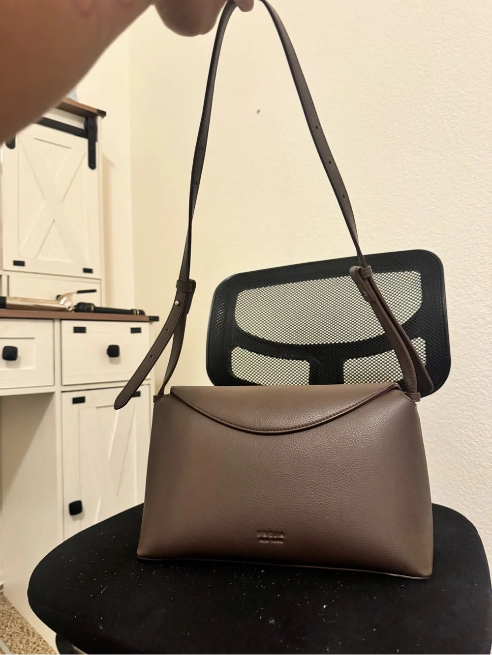 Hudson Shoulder Bag in Espresso Brown